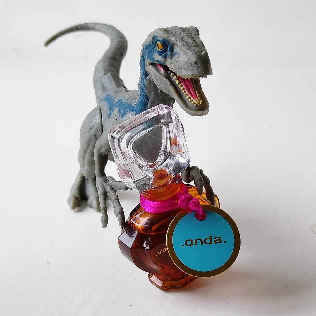 This perfume is/isn’t me